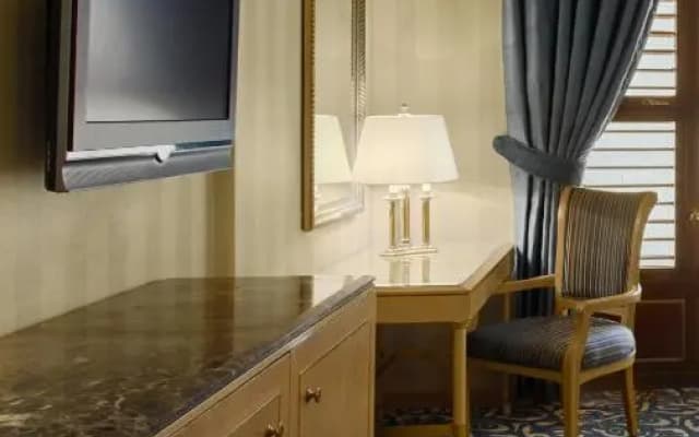 Makkah Hotel - photo 2
