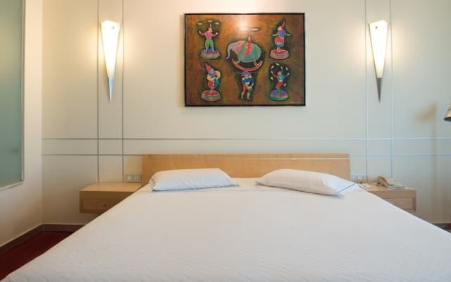 VIP Executive Entrecampos Hotel & Conference - photo 1