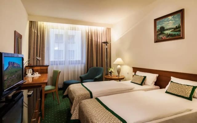 Danubius Hotel Hungaria City Center - photo 1