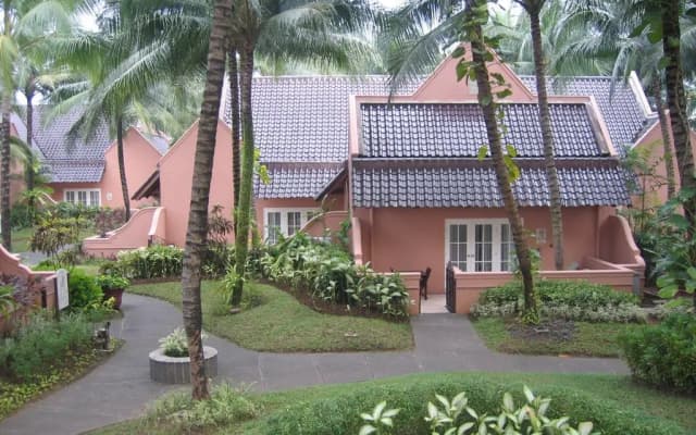 Aryaduta Lippo Village - photo 3