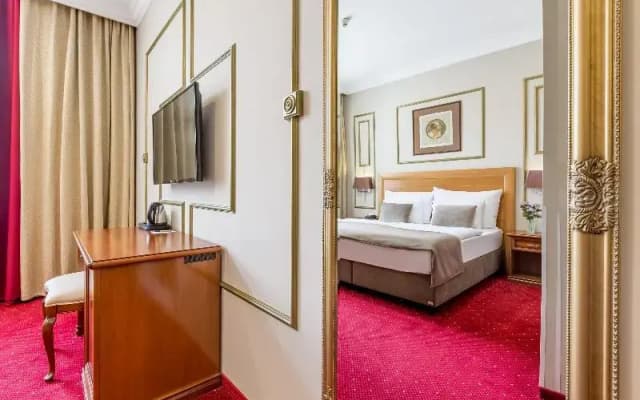 Hotel Caruso Old Town Prague - photo 6