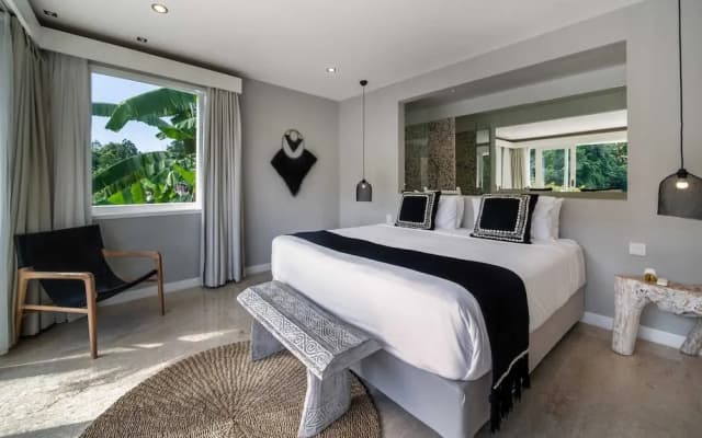 Magical Jungle Villa, 4 BR, Ubud With Staff - photo 23