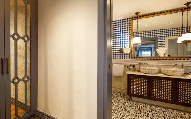 Hagia Sofia Mansions Istanbul Hotel, Curio Collection by Hilton  - photo 4