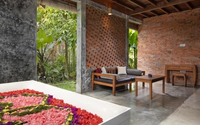 Beehouse Dijiwa Ubud - photo 16