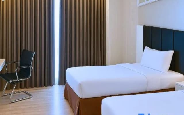 The Grantage Hotel & Sky Lounge - photo 3