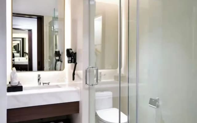 Atria Hotel Gading Serpong - photo 2