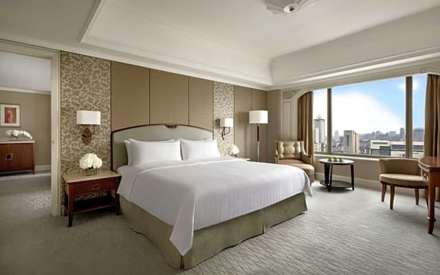 Shangri-La Jakarta Hotel - photo 2