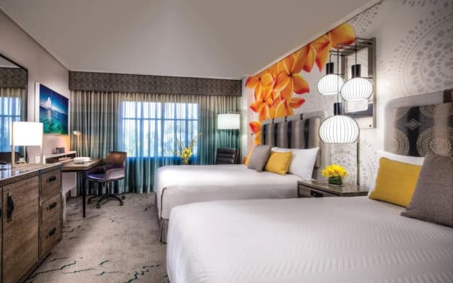 Loews Royal Pacific Resort at Universal Orlando - photo 3
