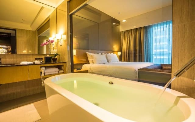 JS Luwansa Hotel and Convention Center - photo 6