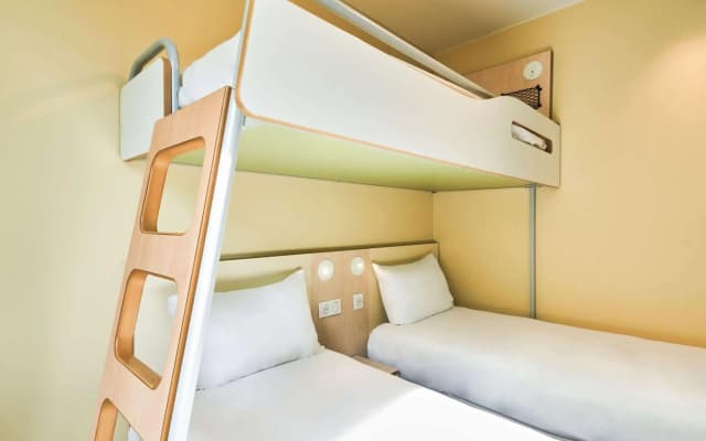 ibis budget Saint Maurice Hotel - photo 5