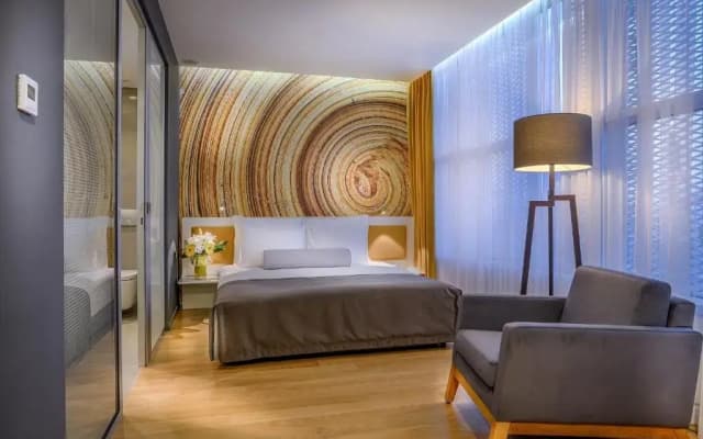 Tav Airport Hotel Izmir - photo 1