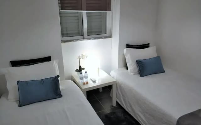 Sleep & Go Faro Airport Guest House - photo 5