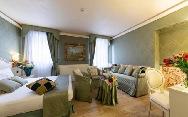 Duodo Palace Hotel - photo 2