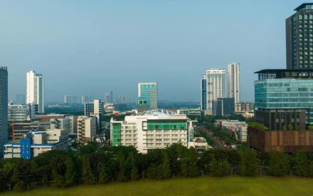 Hotel Santika BSD City Serpong - photo 9