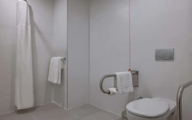 Hampton By Hilton Antalya Airport - photo 4