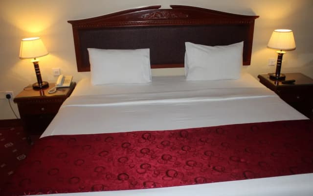 Mount Royal Hotel - photo 4