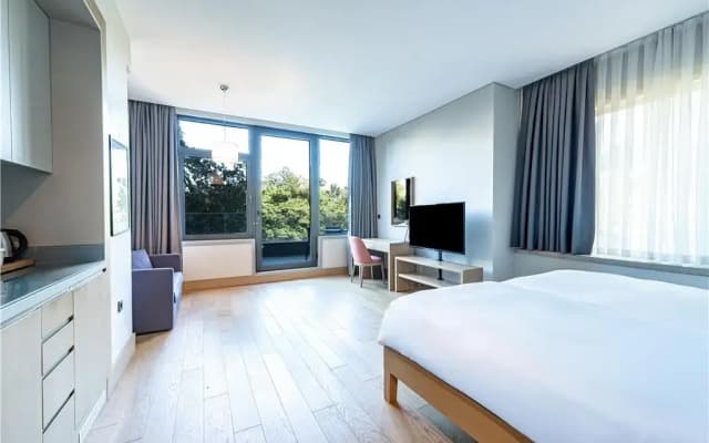 Radisson Hotel Istanbul Harbiye - photo 1