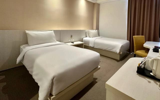 Hotel Yasmin Karawaci - photo 7