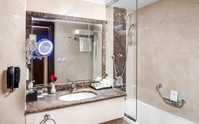 Millennium Taiba Hotel - photo 4
