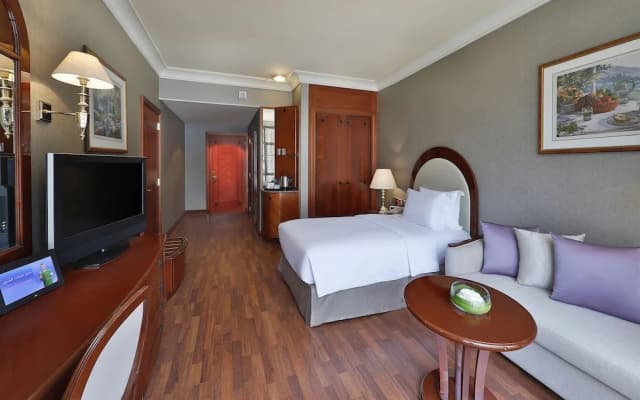 Madinah Hilton - photo 2
