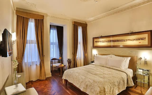Taxim Lounge Hotel - photo 3