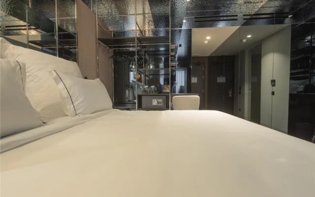 Adia Aluma Athens, Curio Collection By Hilton - photo 15