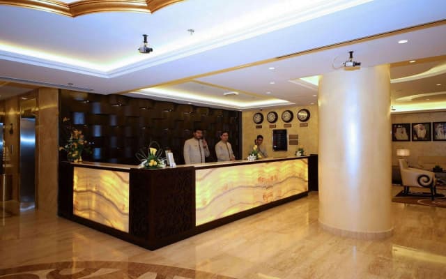 Ivory Grand Hotel Apartments - photo 2
