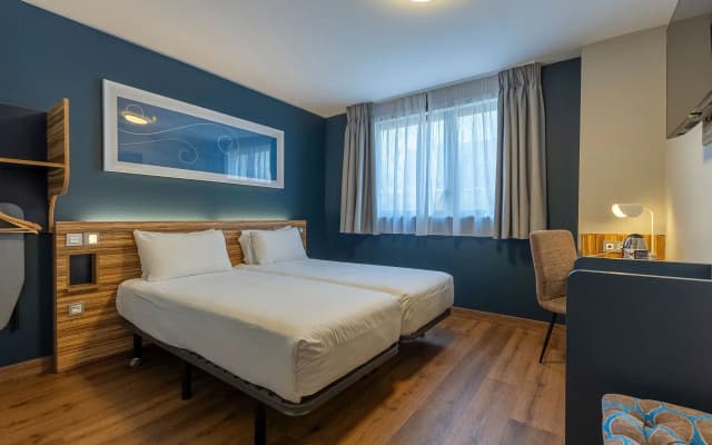 Travelodge Barcelona Poblenou - photo 1