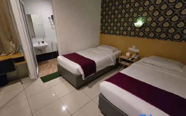 Marilyn Hotel Serpong - photo 13
