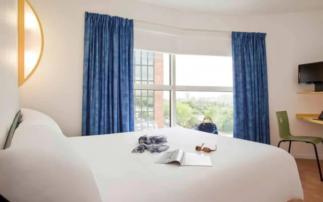 ibis budget Paris Porte de Montreuil - photo 5