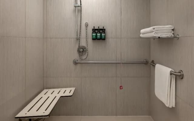 Hotel Crowne Plaza Abu Dhabi Yas Island by IHG - photo 6