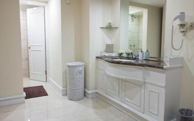 Hotel Gran Mahakam - photo 3