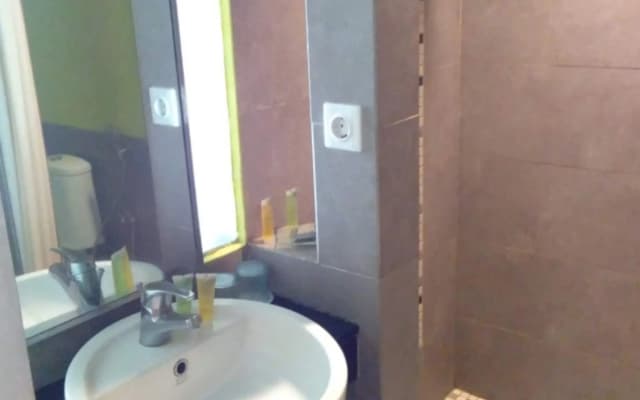Hotel Santika BSD City Serpong - photo 8