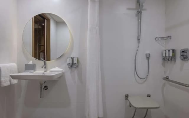 Hampton By Hilton Antalya Airport - photo 3