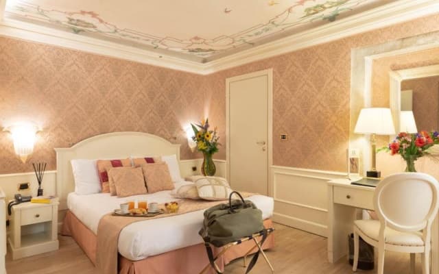 Duodo Palace Hotel - photo 2