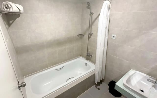 Kyriad Hotel Airport Jakarta - photo 8