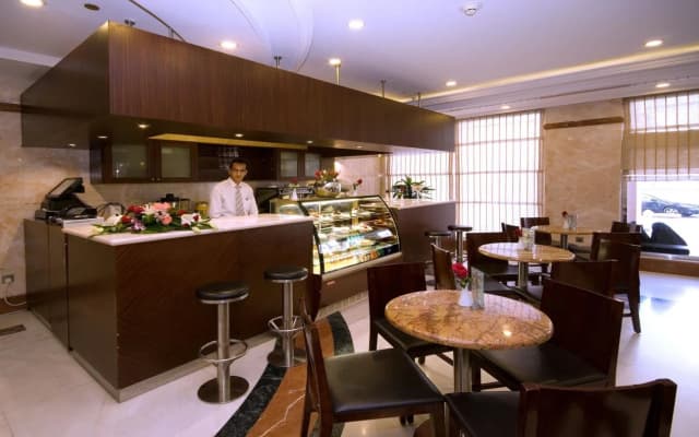 Emaar Royal Hotel Al Madina - photo 9
