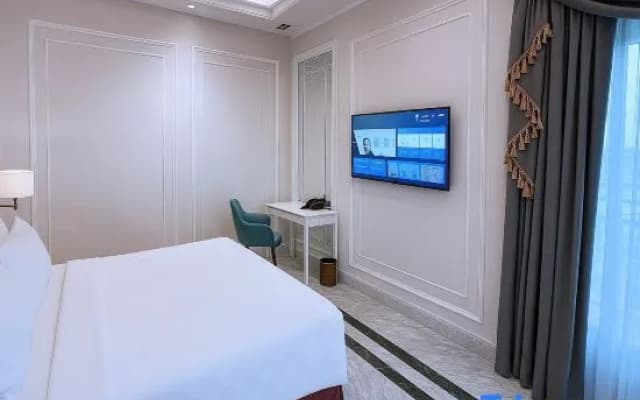 The Grantage Hotel & Sky Lounge - photo 3