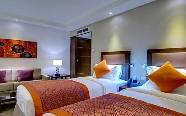 Crowne Plaza Madinah by IHG - photo 1