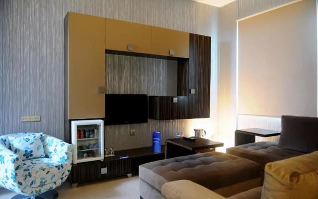 Orty Airport Hotel - photo 4