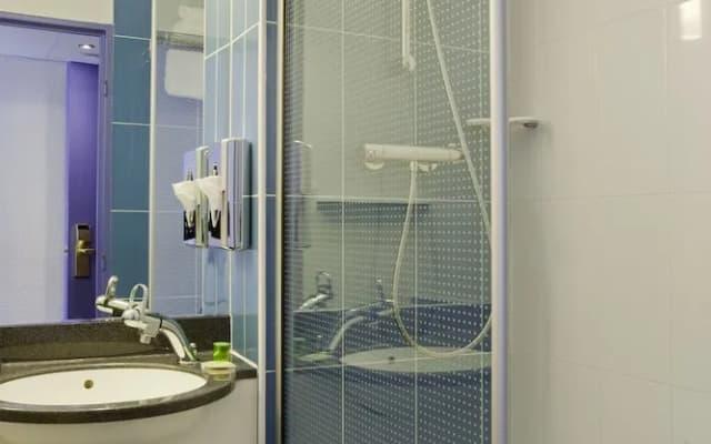 ibis Styles Paris Val de Fontenay - photo 6