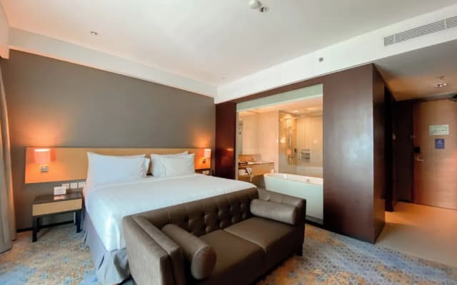 JS Luwansa Hotel and Convention Center - photo 1