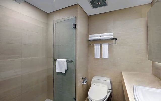 Atria Hotel Gading Serpong - photo 4