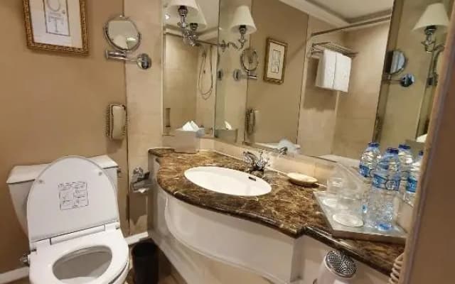 Hotel Gran Mahakam - photo 2