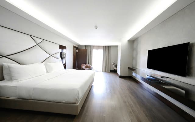 DoubleTree by Hilton Istanbul Gayrettepe - photo 4