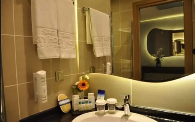 Orty Airport Hotel - photo 1