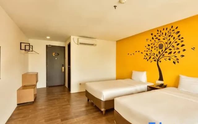Yellow Bee Tangerang - photo 2
