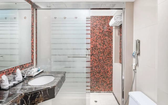 Al Aqeeq Madinah Hotel - photo 8