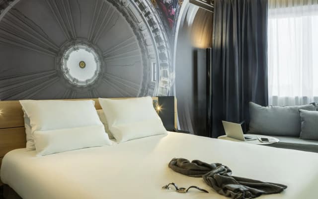 Novotel Belleville Paris 20 Hotel - photo 2