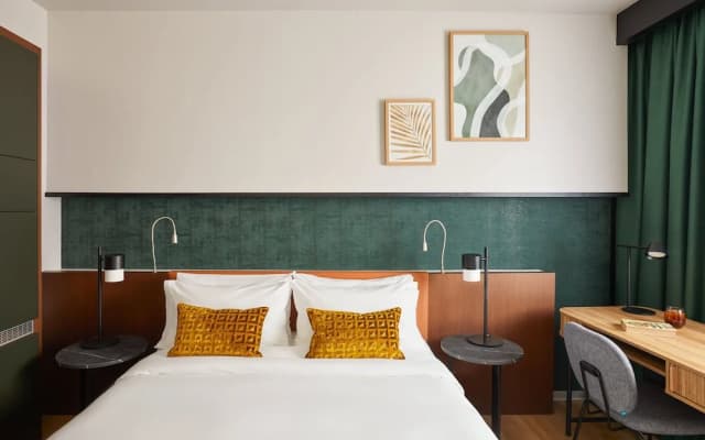 Crowne Plaza Madrid - Centre Retiro by IHG - photo 8